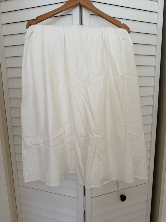 Reformation Dresses & Skirts - Reformation White Lucy Skirt